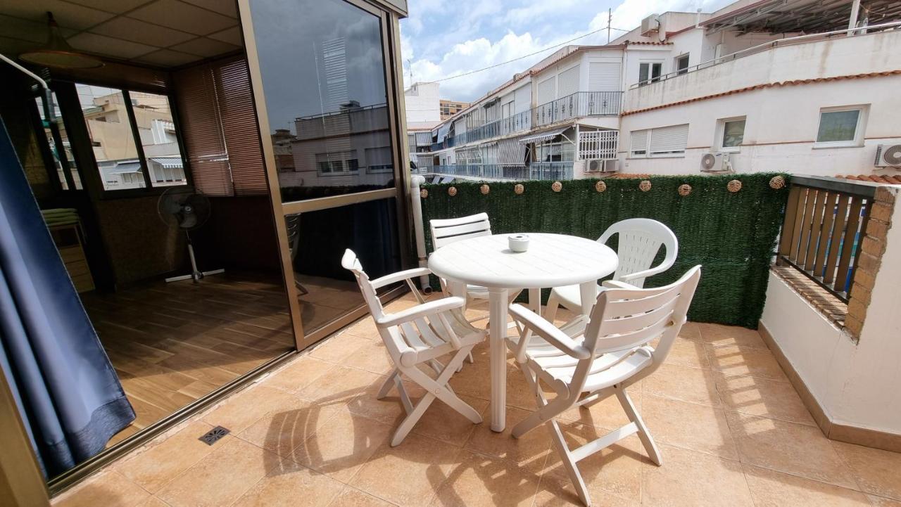 Atico Con Terraza Y 2 Habitaciones En Casco Antiguo Benidorm Zewnętrze zdjęcie