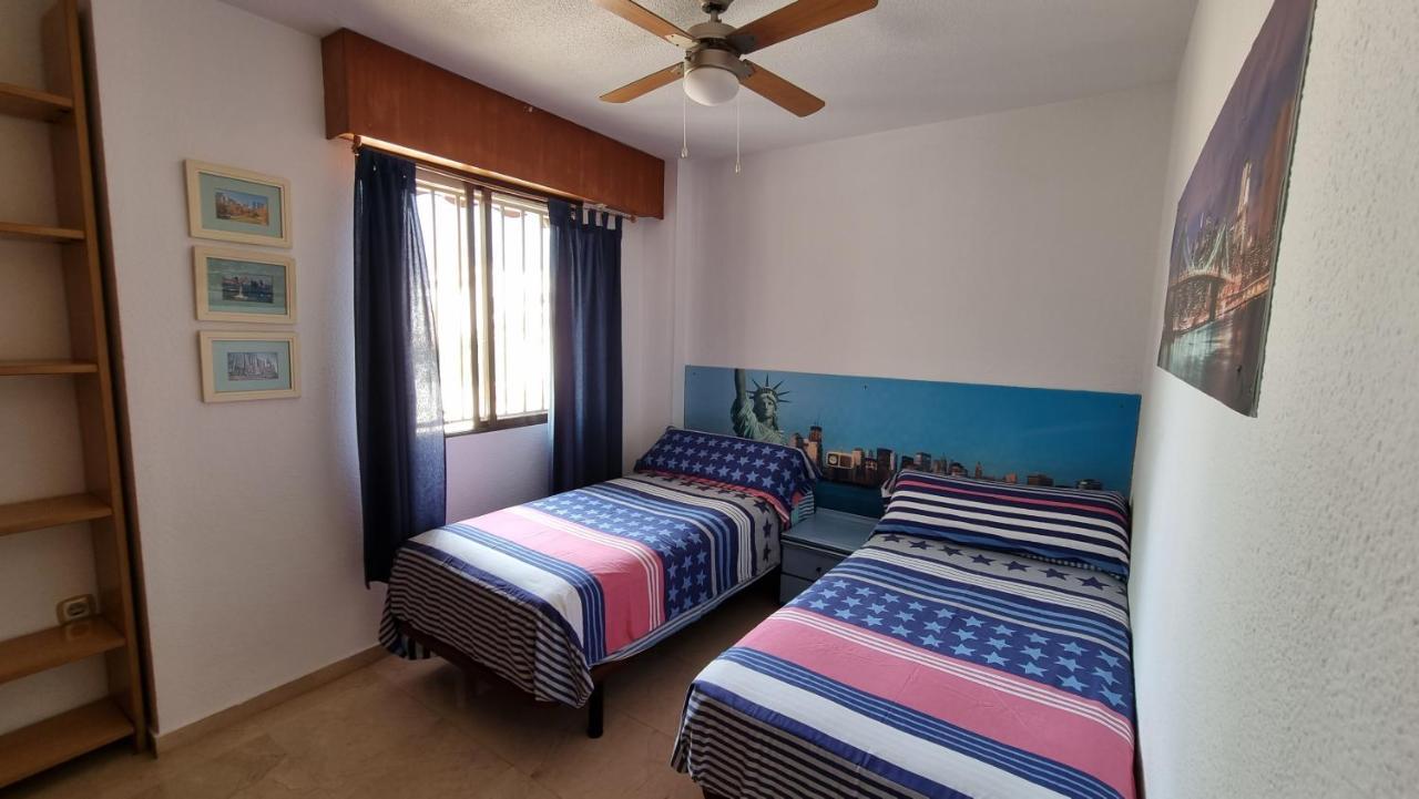 Atico Con Terraza Y 2 Habitaciones En Casco Antiguo Benidorm Zewnętrze zdjęcie